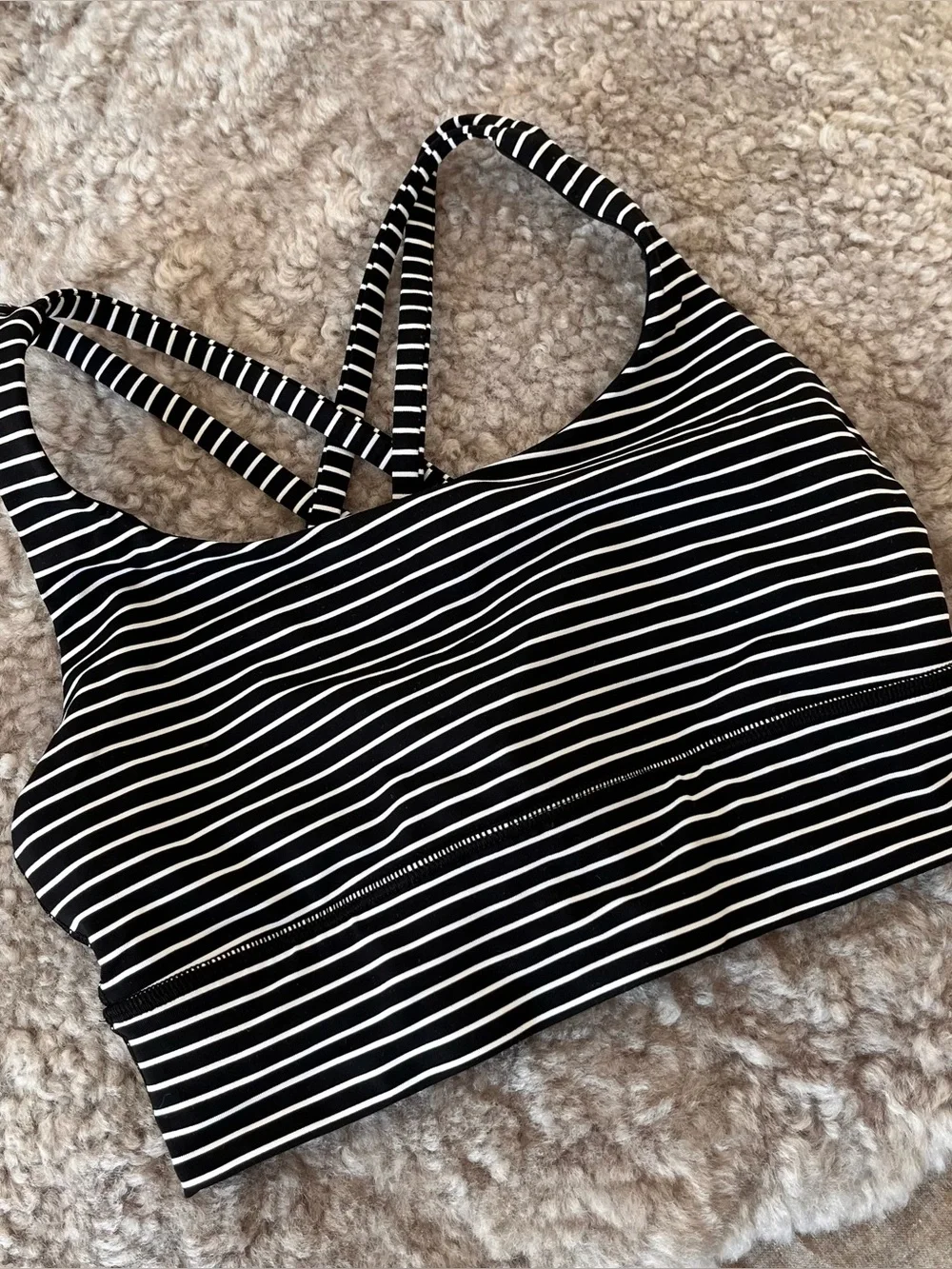 Lululemon Energy Bra Black and White Stripe size 4
